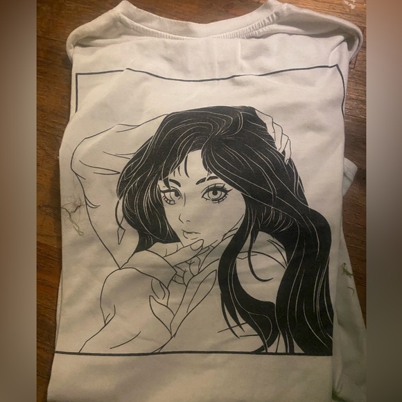 Graphics tshirt - Picture 1 of 2